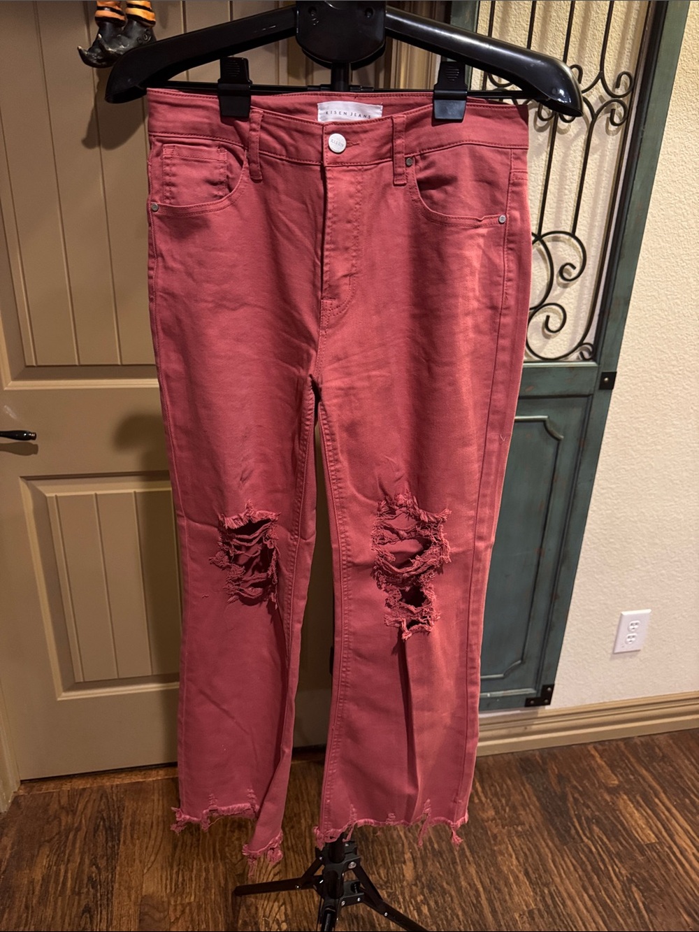 Risen Rose Distressed Cropped Jeans